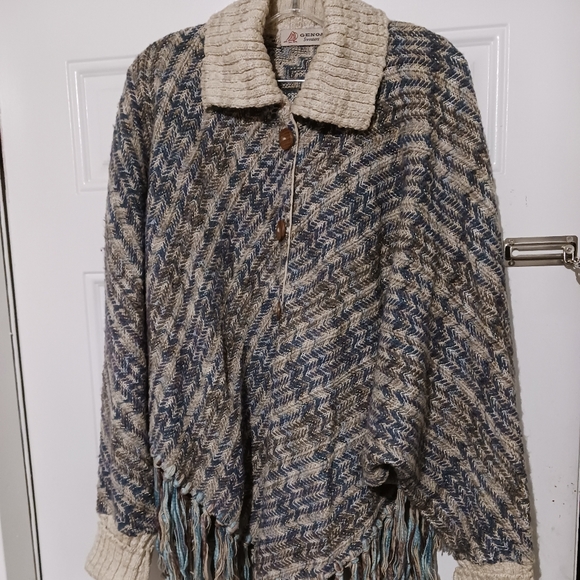 🏞GENOA Poncho Sweater Women’s Tassels All Seasons Cozy Comfort,Cuteness,Chic! - Picture 8 of 15